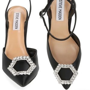 Steve Madden Brooch Strap Pump